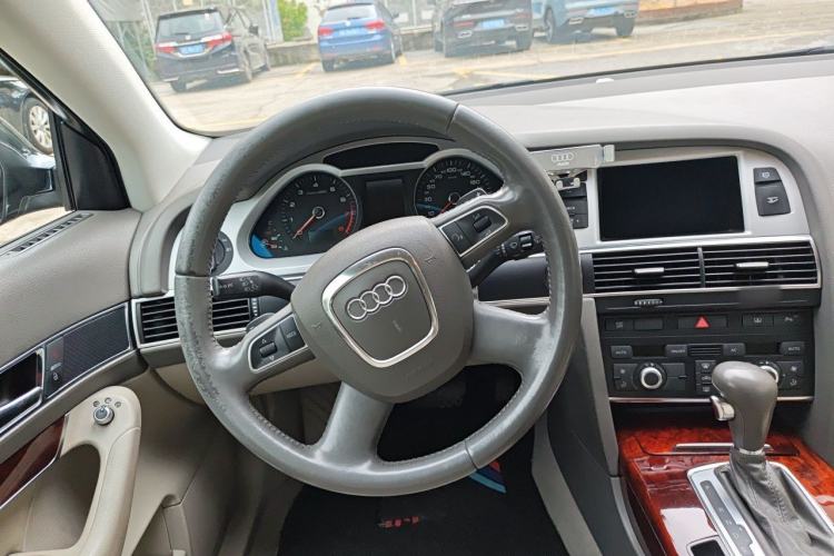 Used Audi A6L 2010 2.0 TFSI Automatic Standard Edition Steering Wheel