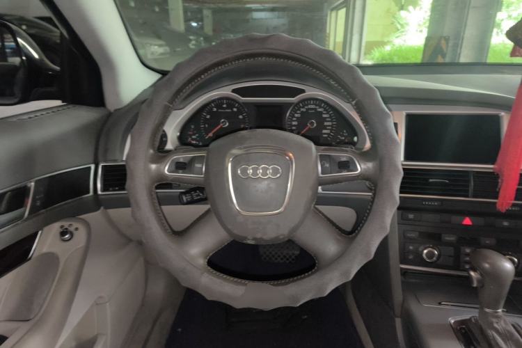 Used Audi A6L 2010 2.0 TFSI Automatic Standard Edition Steering Wheel