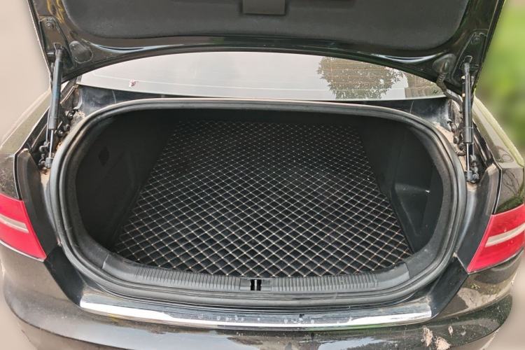Used Audi A6L 2010 2.0 TFSI Base Version Trunk
