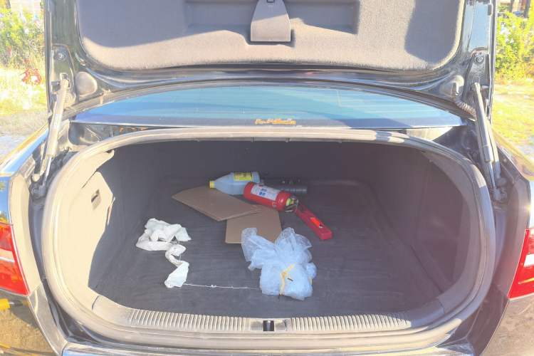 Used Audi A6L 2010 2.8 FSI Comfort Model Trunk