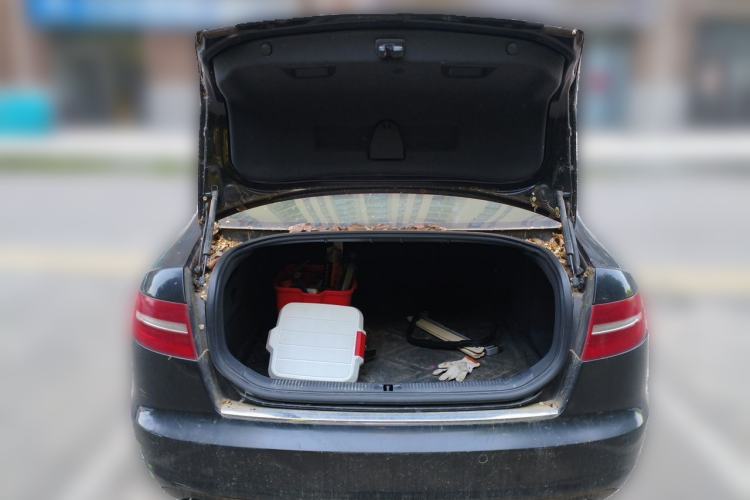 Used Audi A6L 2010 2.4L Comfort Edition Trunk