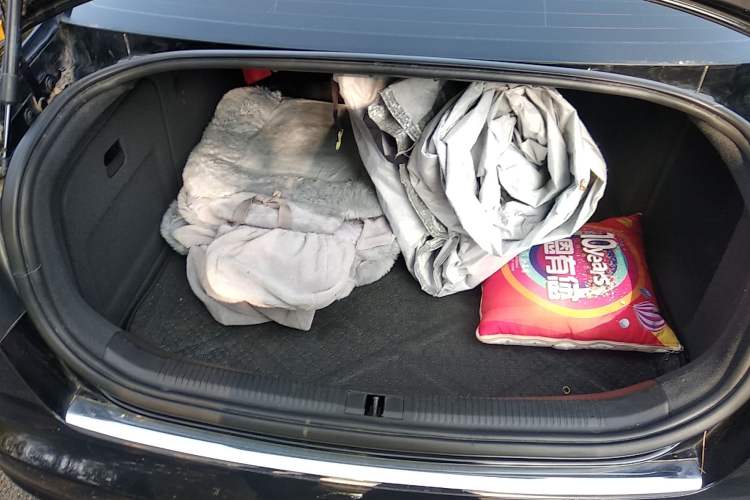 Used Audi A6L 2010 2.0 TFSI Manual Standard Edition Trunk