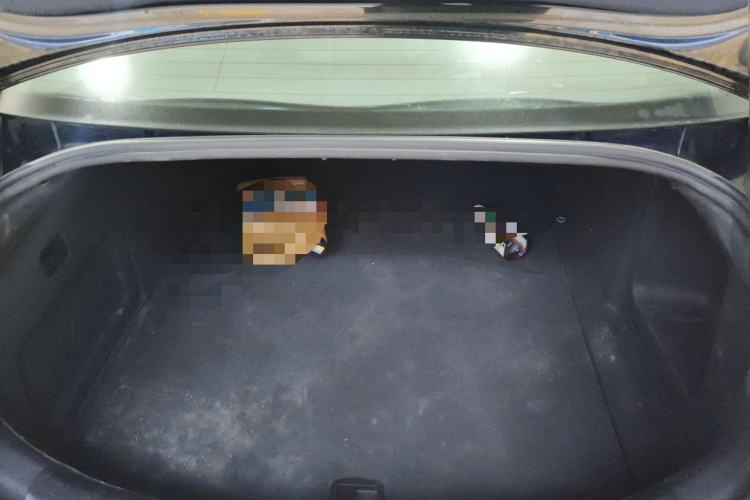 Used Audi A6L 2010 2.0 TFSI Automatic Standard Edition Trunk