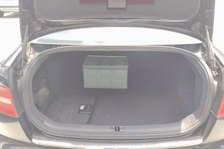 Used Audi A6L 2010 2.0 TFSI Automatic Standard Edition Trunk