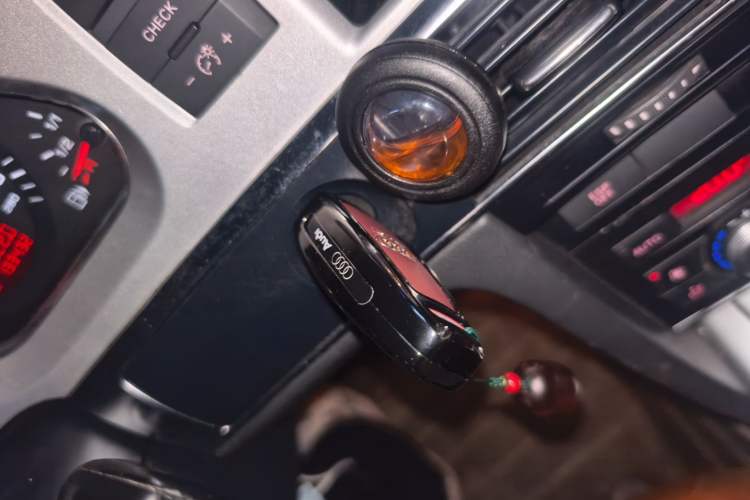 Used Audi A6L 2010 2.0 TFSI Automatic Standard Edition Vehicle Key