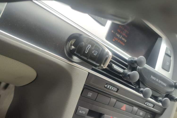 Used Audi A6L 2010 2.0 TFSI Automatic Standard Edition Vehicle Key