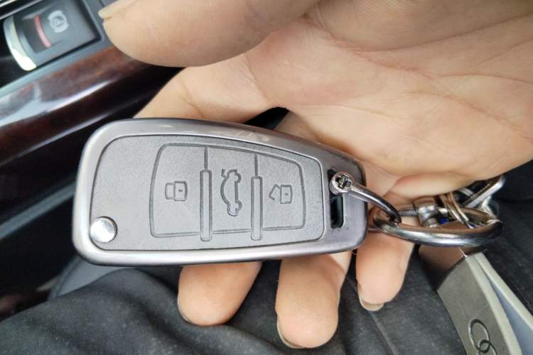 Used Audi A6L 2010 2.4L Comfort Edition Vehicle Key