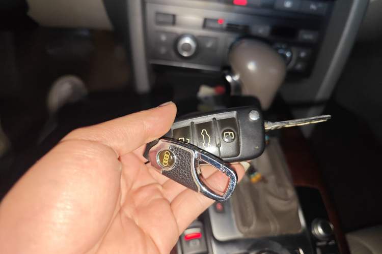 Used Audi A6L 2010 2.4L Comfort Edition Vehicle Key
