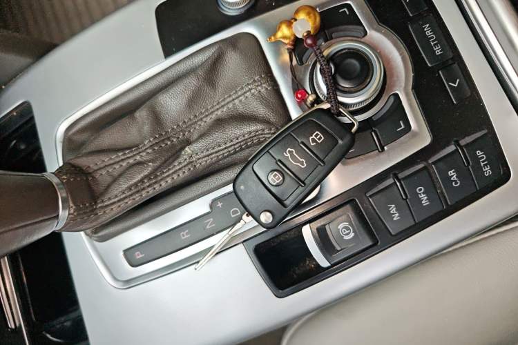 Used Audi A6L 2010 2.0 TFSI Base Version Vehicle Key