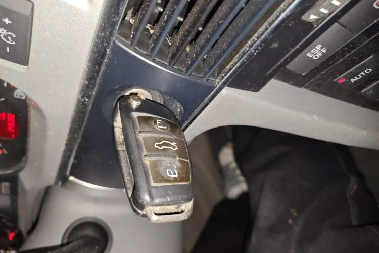 Used Audi A6L 2010 2.4L Comfort Edition Vehicle Key