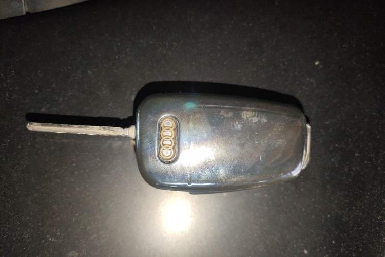 Used Audi A6L 2010 2.0 TFSI Automatic Standard Edition Vehicle Key