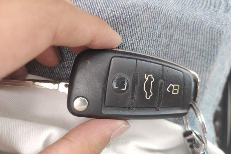 Used Audi A6L 2010 2.4L Comfort Edition Vehicle Key