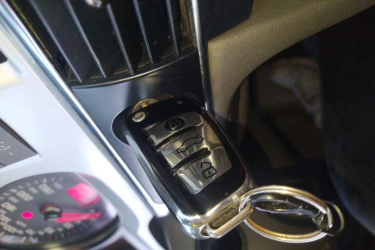 Used Audi A6L 2010 2.7 TDI Vehicle Key