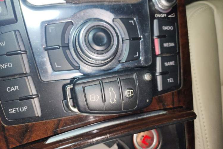 Used Audi A6L 2010 2.4L Comfort Edition Vehicle Key