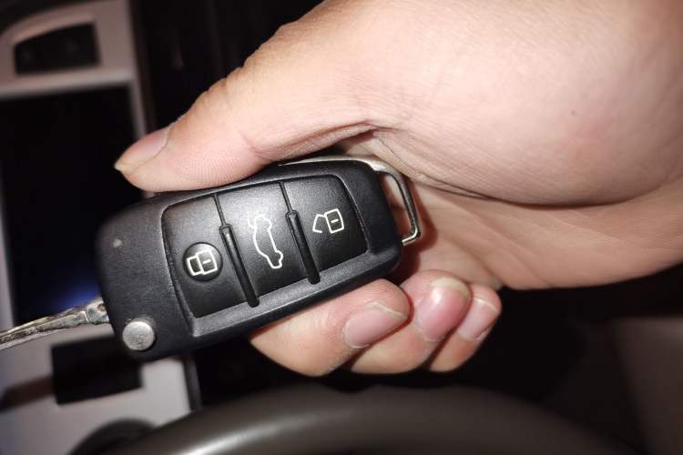 Used Audi A6L 2010 3.0 TFSI quattro Luxury Model Vehicle Key