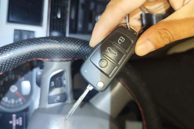 Used Audi A6L 2010 2.0 TFSI Automatic Standard Edition Vehicle Key