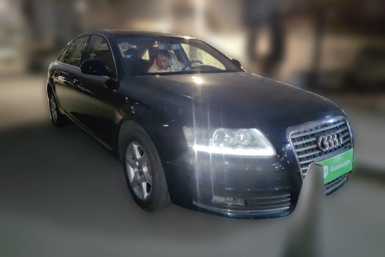 Used Audi A6L 2010 2.0 TFSI Automatic Standard Edition Front Right 45 Deg