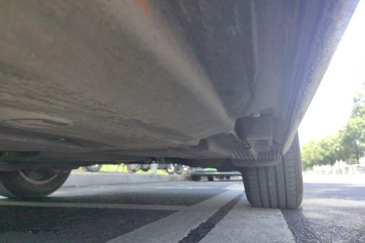 Used Audi A6L 2010 2.0 TFSI Automatic Standard Edition Chassis Rear Left