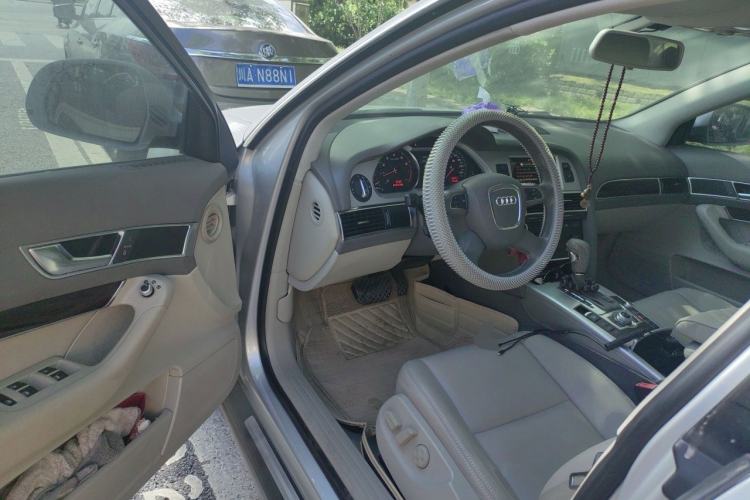 Used Audi A6L 2010 2.0 TFSI Automatic Standard Edition Driver Seat