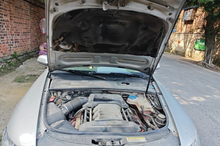Used Audi A6L 2010 2.4L Technology Edition Engine Bay