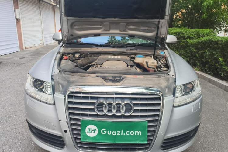 Used Audi A6L 2010 2.4L Comfort Edition Engine Bay