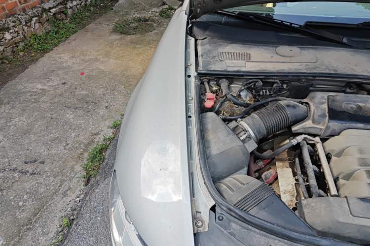 Used Audi A6L 2010 2.4L Technology Edition Engine Bay Right