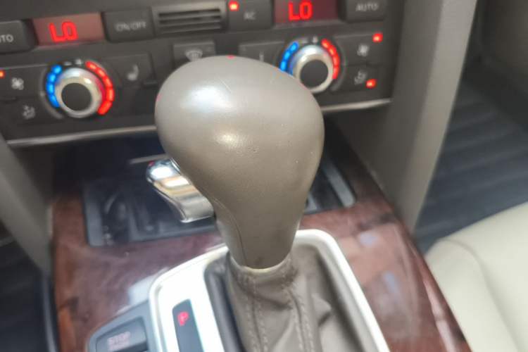 Used Audi A6L 2010 2.4L Comfort Edition Gear Lever