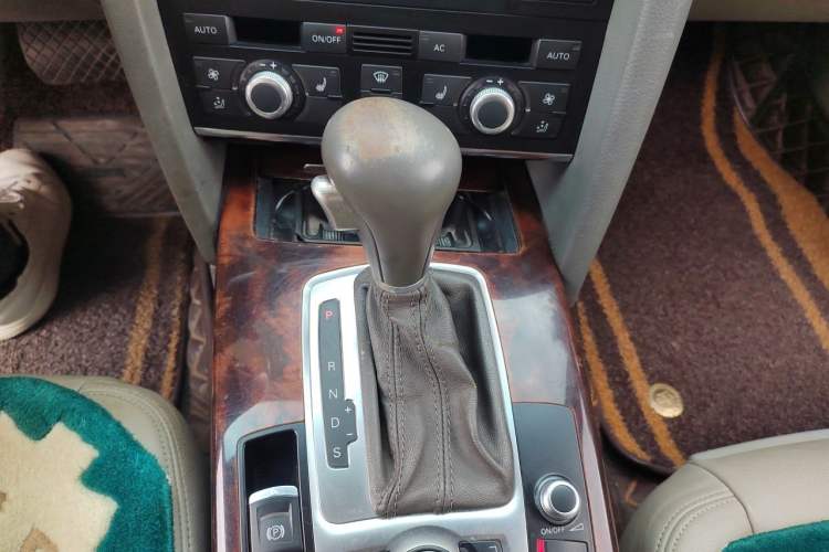 Used Audi A6L 2010 2.4L Comfort Edition Gear Lever