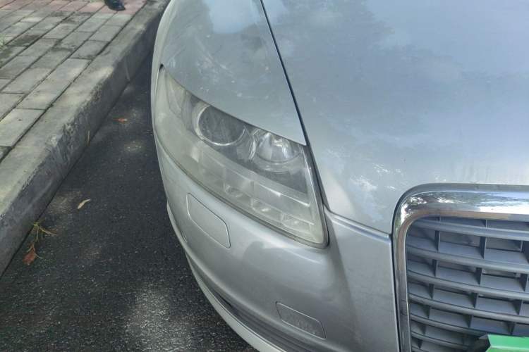 Used Audi A6L 2010 2.0 TFSI Automatic Standard Edition Right Front Headlight