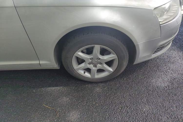 Used Audi A6L 2010 2.0 TFSI Automatic Standard Edition Right Front Wheel Hub