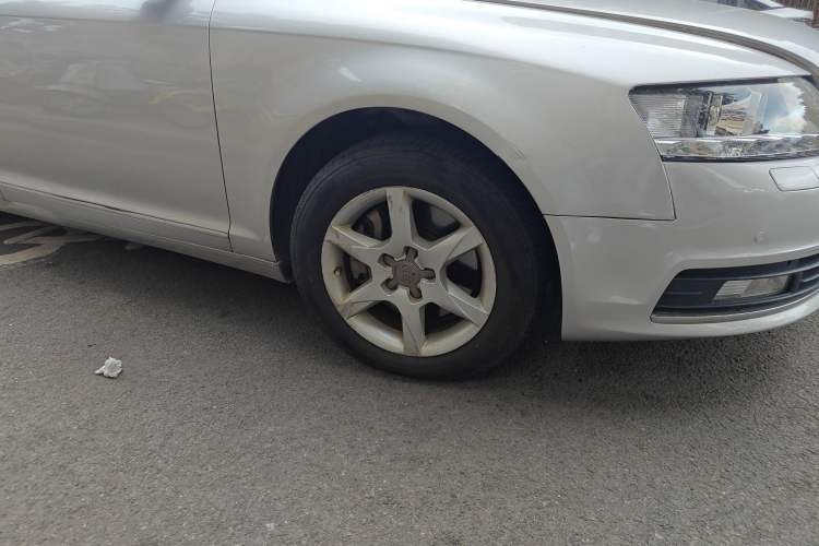 Used Audi A6L 2010 2.0 TFSI Automatic Standard Edition Right Front Wheel Hub