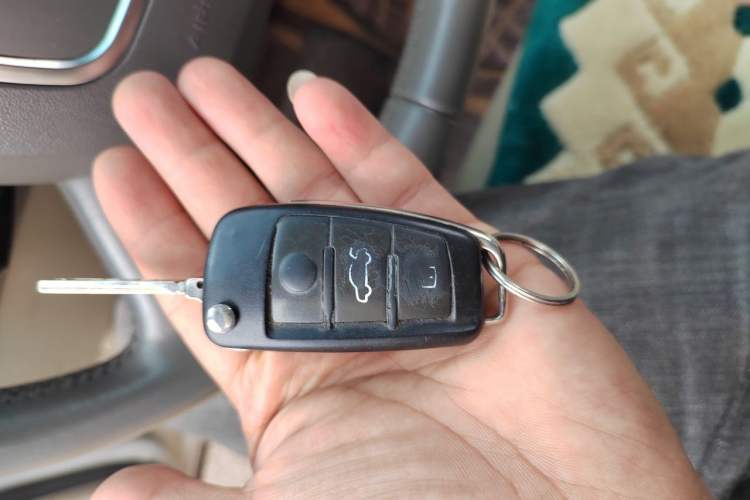 Used Audi A6L 2010 2.4L Comfort Edition Vehicle Key