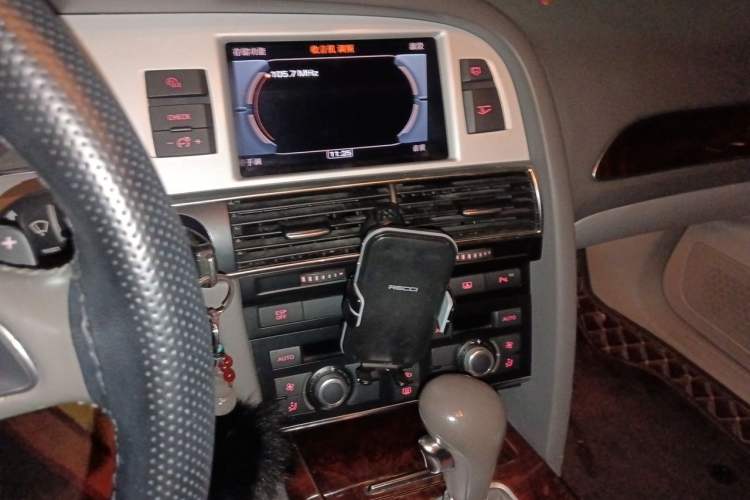 Used Audi A6L 2011 2.4L Technology Edition Audio And AC Panel