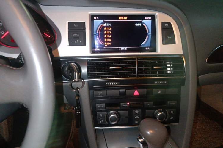 Used Audi A6L 2011 2.0 TFSI Automatic Standard Edition Audio And AC Panel