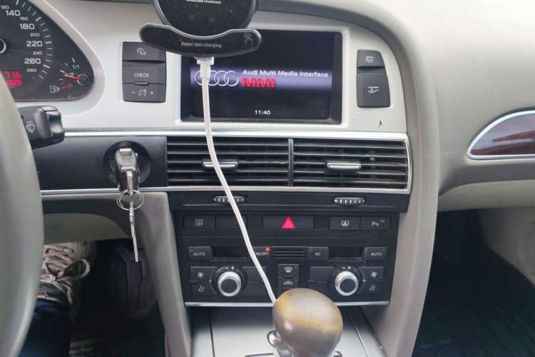 Used Audi A6L 2011 2.0 TFSI Automatic Standard Edition Audio And AC Panel