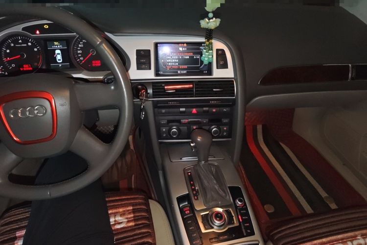 Used Audi A6L 2011 2.0 TFSI Automatic Standard Edition Audio And AC Panel