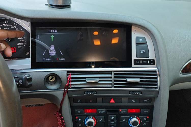 Used Audi A6L 2011 2.8 FSI quattro Luxury Model Audio And AC Panel