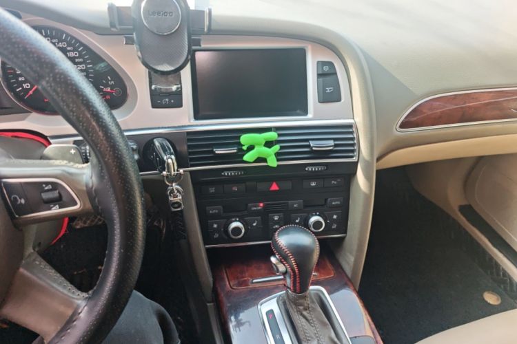 Used Audi A6L 2011 2.4L Technology Edition Audio And AC Panel