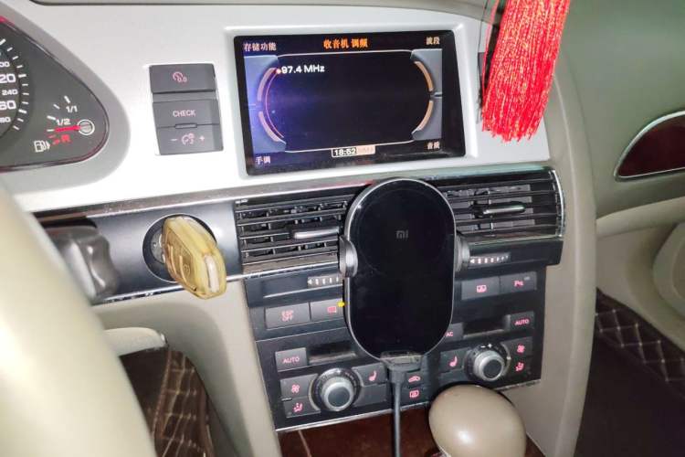 Used Audi A6L 2011 2.8 FSI Luxury Model Audio And AC Panel