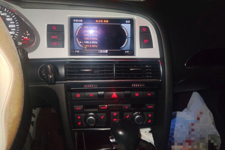 Used Audi A6L 2011 2.4L Comfort Edition Audio And AC Panel