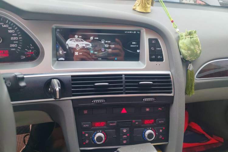 Used Audi A6L 2011 2.0 TFSI Automatic Standard Edition Audio And AC Panel
