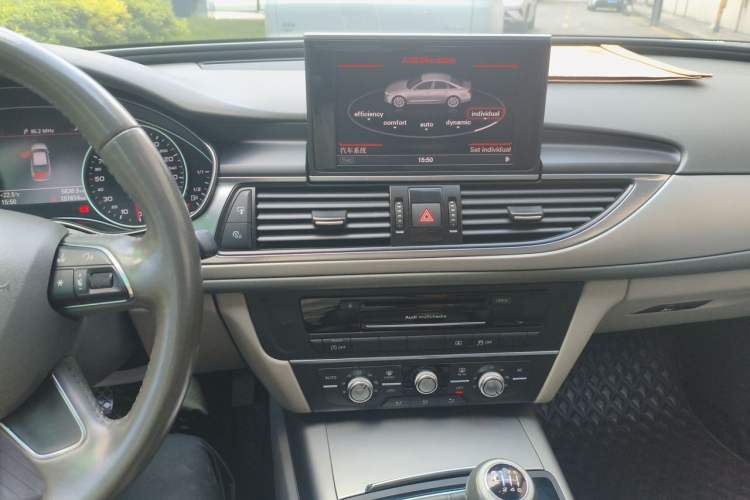 Used Audi A6L 2011 2.0 TFSI Manual Base Model Audio And AC Panel