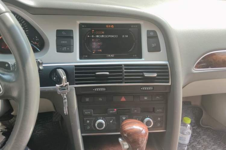 Used Audi A6L 2011 2.4L Technology Edition Audio And AC Panel