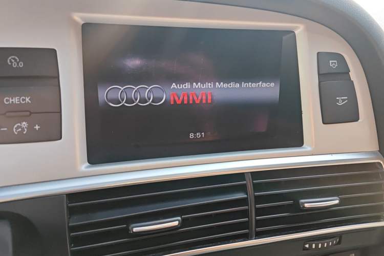 Used Audi A6L  Audio And AC Panel
