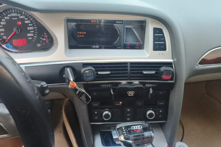 Used Audi A6L 2011 2.0 TFSI Automatic Standard Edition Audio And AC Panel