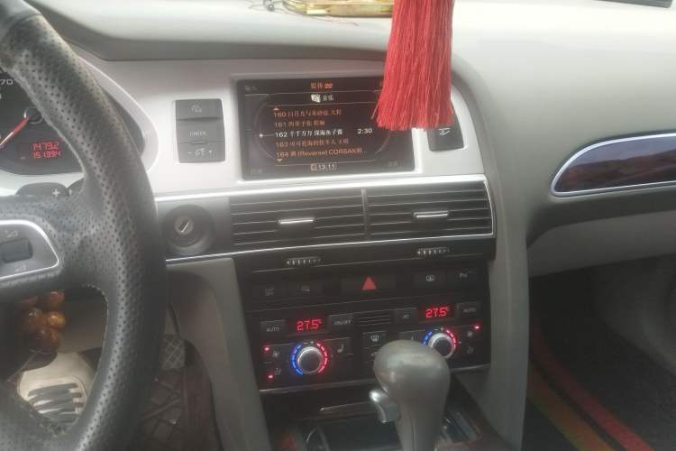 Used Audi A6L 2011 2.4L Comfort Edition Audio And AC Panel
