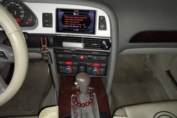Used Audi A6L 2011 2.0 TFSI Automatic Standard Edition Audio And AC Panel