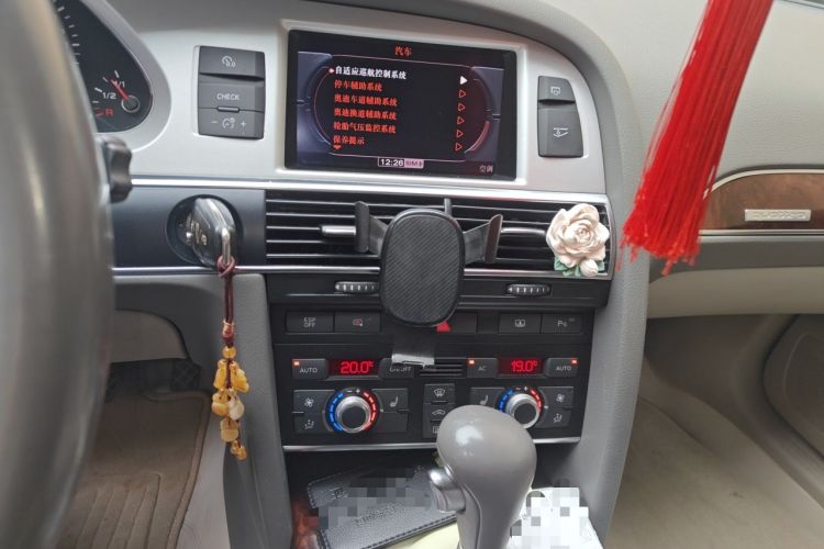 Used Audi A6L 2011 2.8 FSI Comfort Model Audio And AC Panel