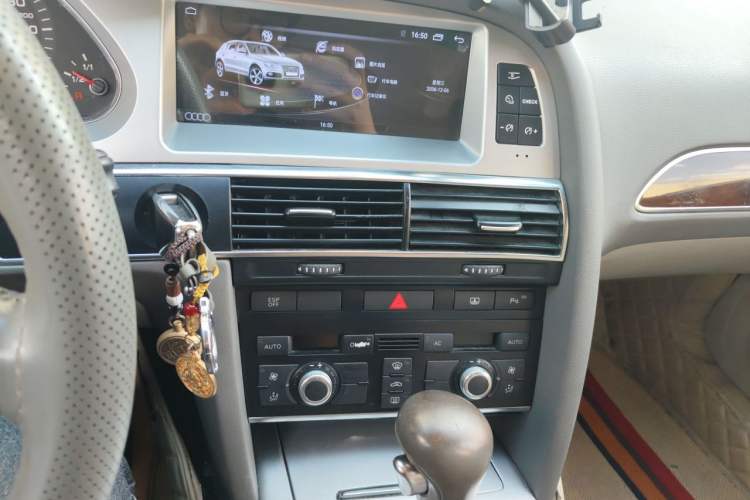 Used Audi A6L 2011 2.0 TFSI Automatic Standard Edition Audio And AC Panel