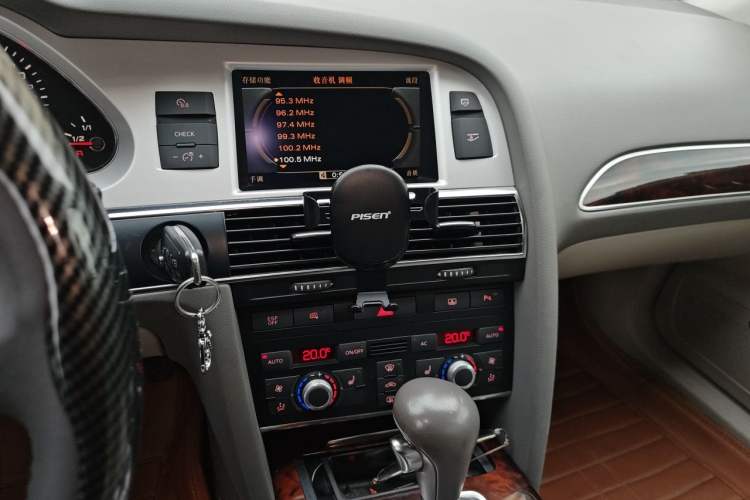 Used Audi A6L 2011 2.4L Luxury Edition Audio And AC Panel